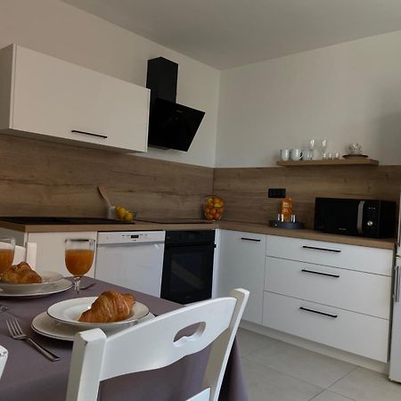 Sunny Apartment In Fiume Kültér fotó