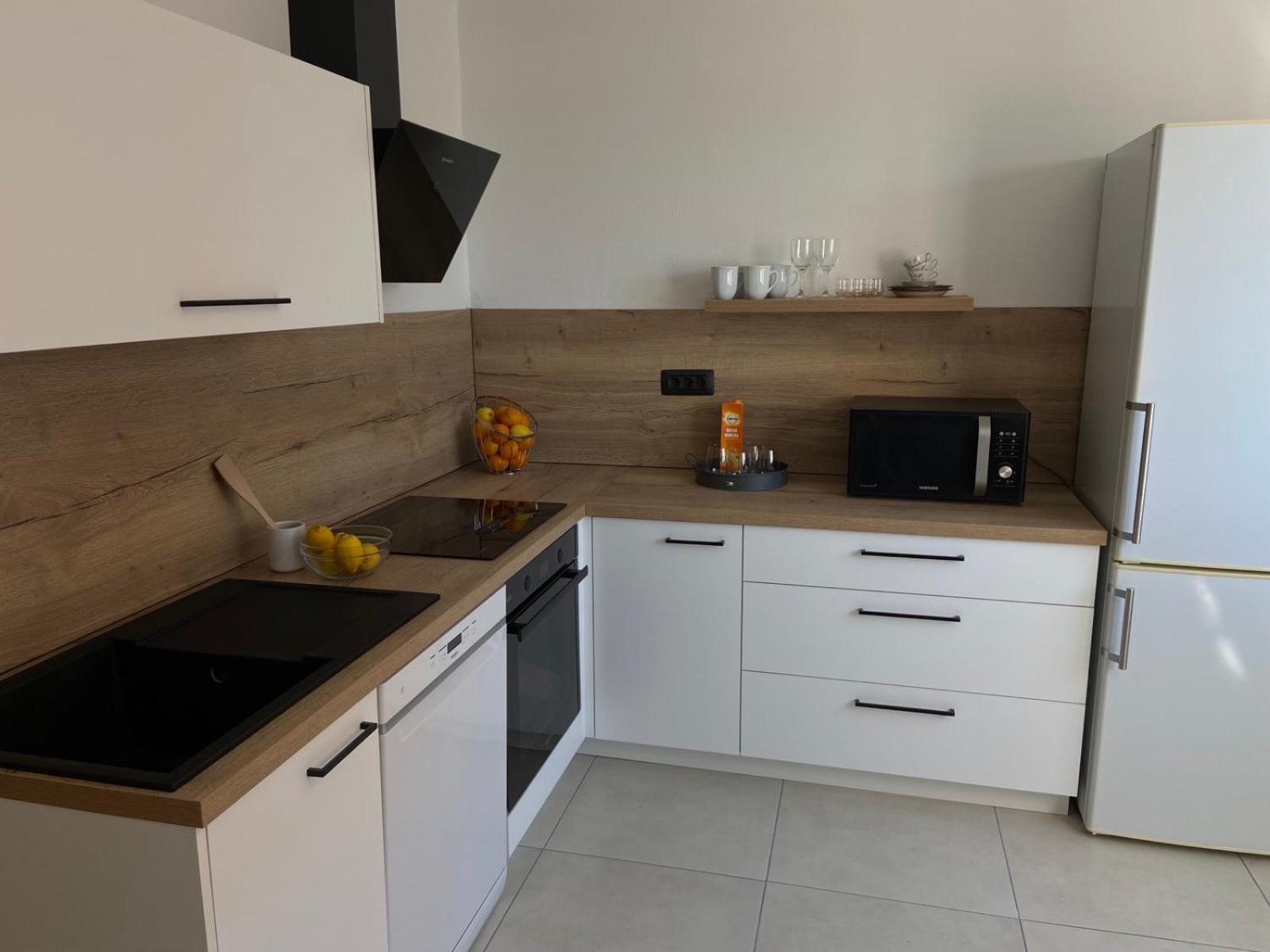 Sunny Apartment In Fiume Kültér fotó